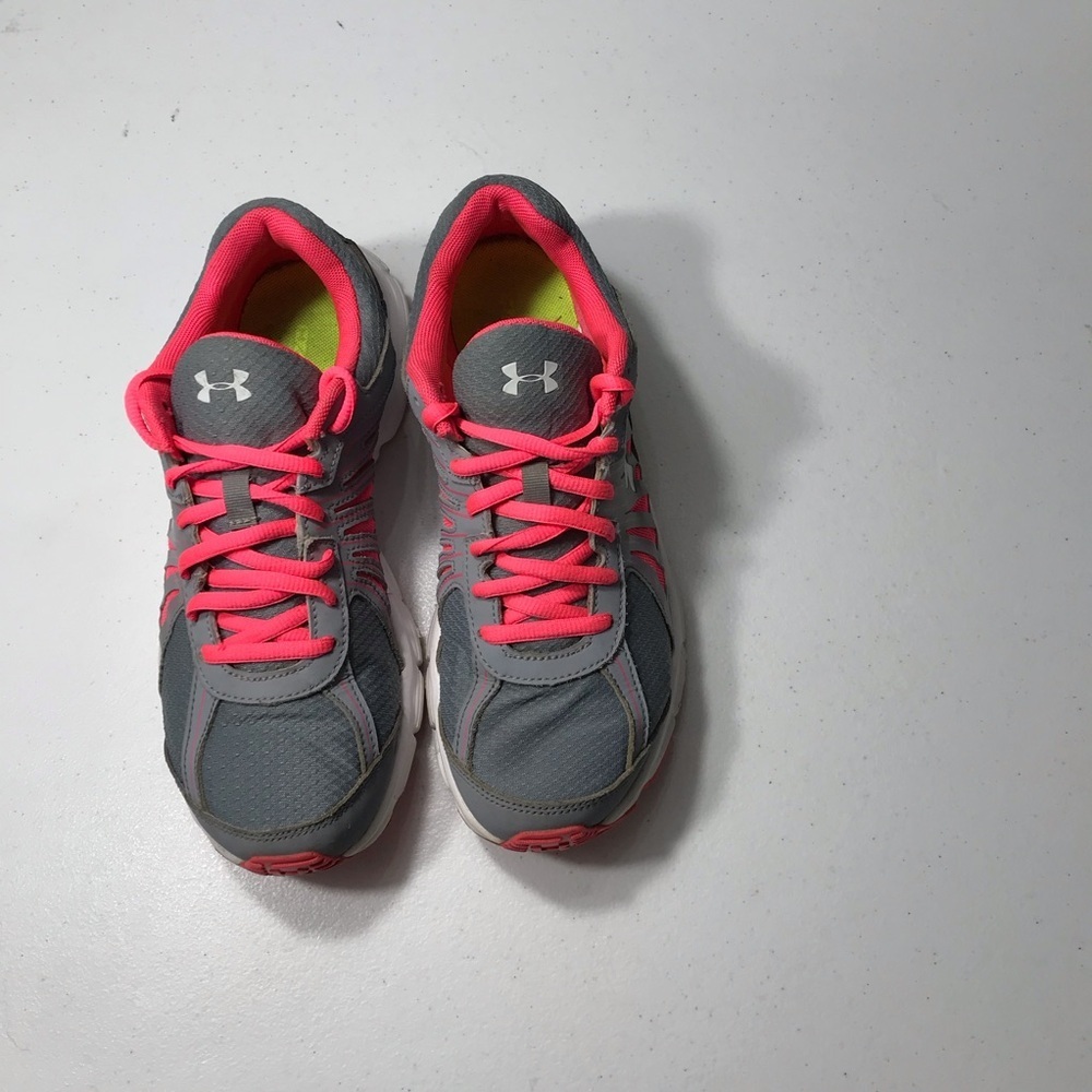 Under Armour Women's Gray and Pink Running Shoes Size 9 SB-BK